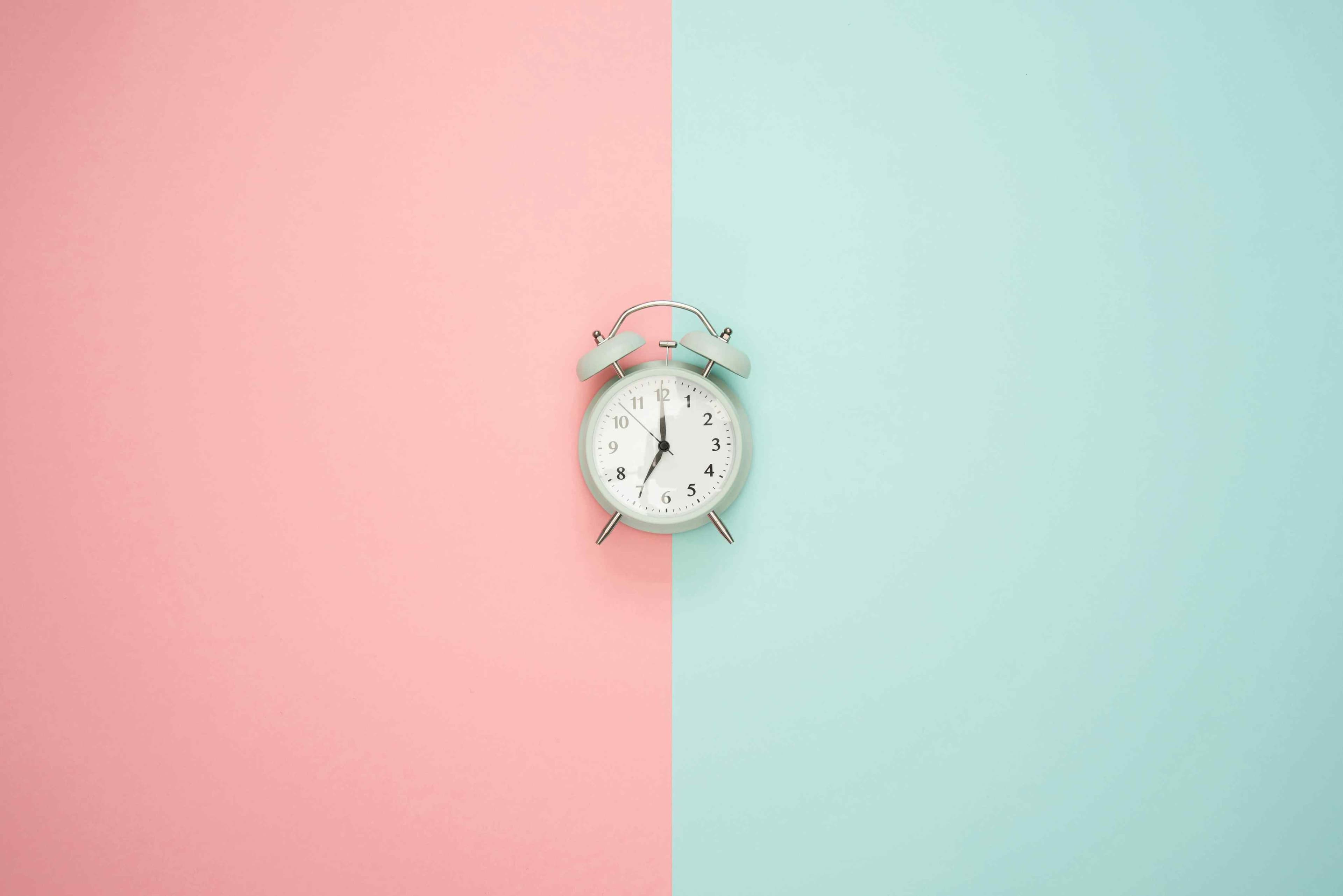 Featured image for 2025 Color Trends That Revitalize Your Living Spaces with Purpose