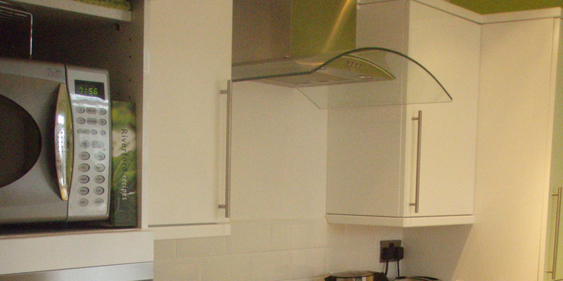 your-kitchen-pretty-pantries-58e39a384c2ba.jpg