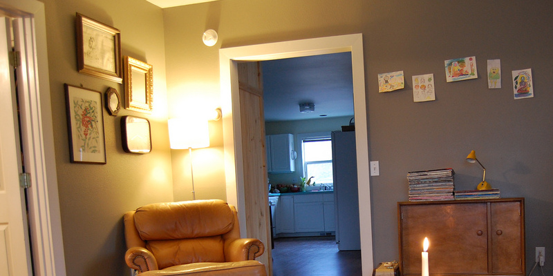 the-best-way-to-match-a-ceiling-lover-into-a-room-594061ccf233b.jpg